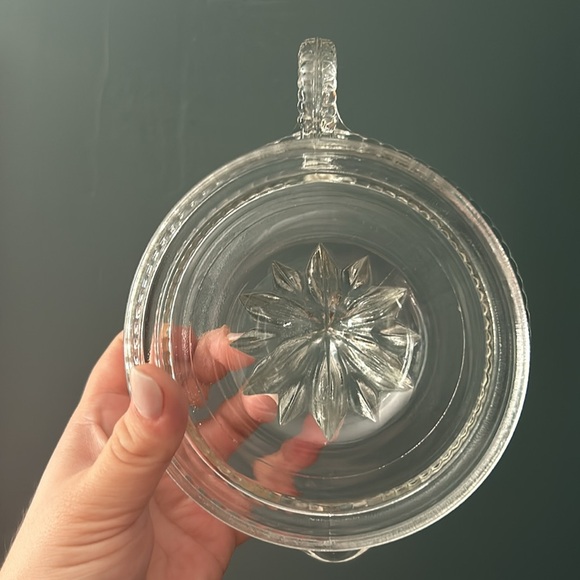 Beautiful Crystal Juicer HEAVY No Cracks Vintage Kitchen Gadgets - Picture 3 of 5